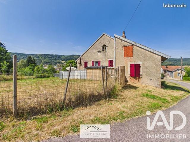 Propriété 5 pièces 240 m²
