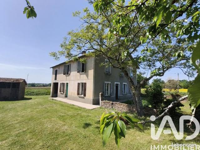Propriété 5 pièces 256 m²