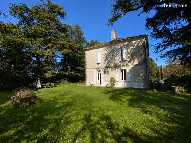 Propriété 5 pièces 260 m²