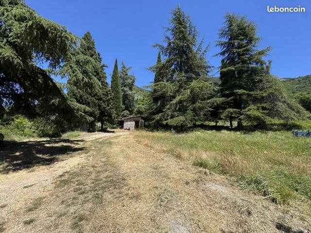 Propriété 5 pièces 260 m²