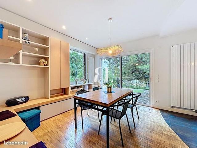 Propriété 5 pièces 262 m²