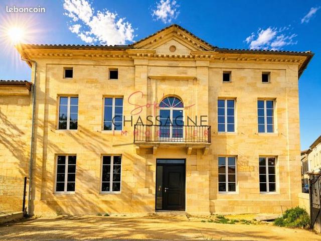 Propriété 5 pièces 275 m²