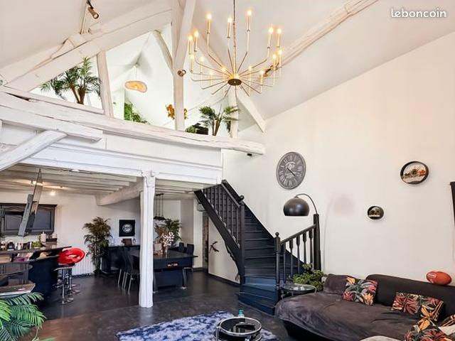 Propriété 5 pièces 275 m²
