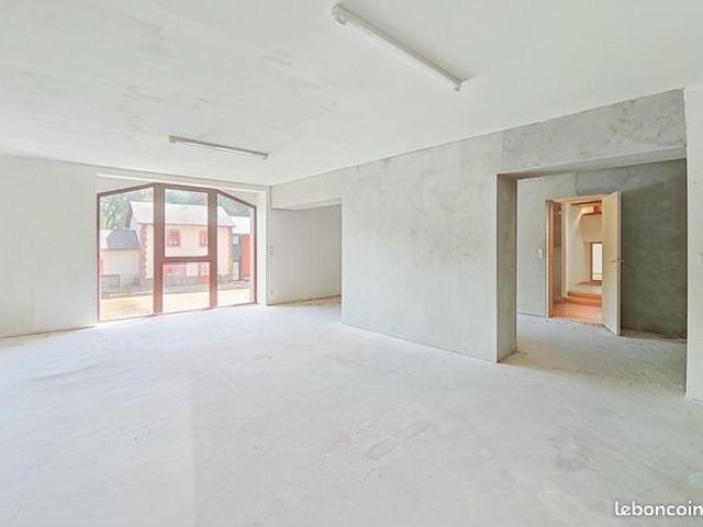 Propriété 5 pièces 281 m²