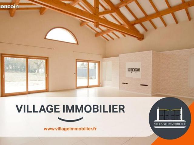 Propriété 5 pièces 343 m²