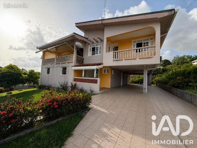 Propriété 5 pièces 350 m²