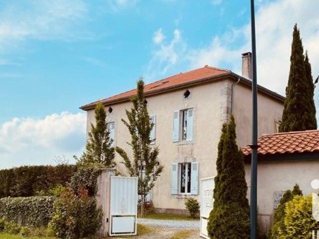 Propriété 5 pièces 362 m²
