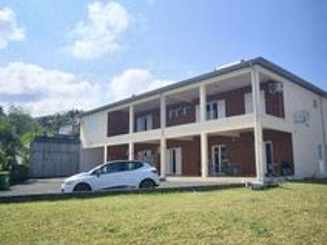 Propriété 5 pièces 381 m²