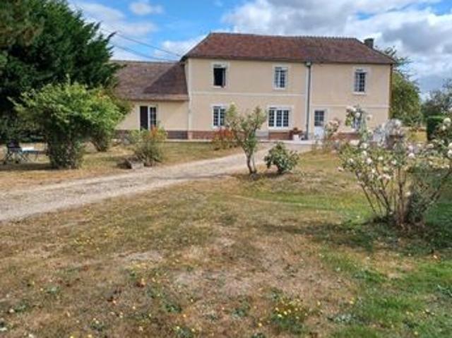 Propriété 5 pièces 6 400 m²