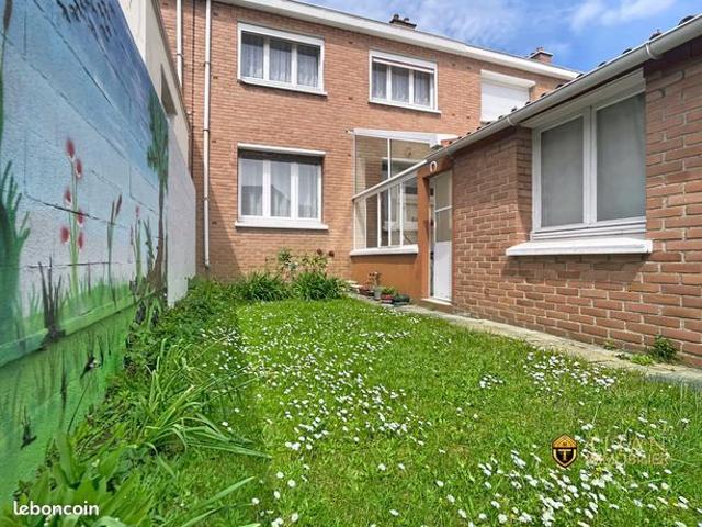 Propriété 5 pièces 80 m²
