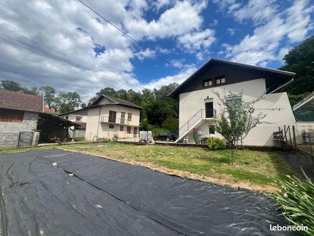 Propriété 5 pièces 83 m²