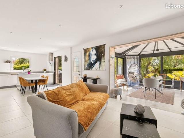Propriété 5 pièces 85 m²