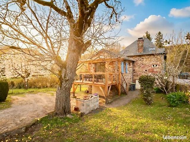 Propriété 5 pièces 87 m²
