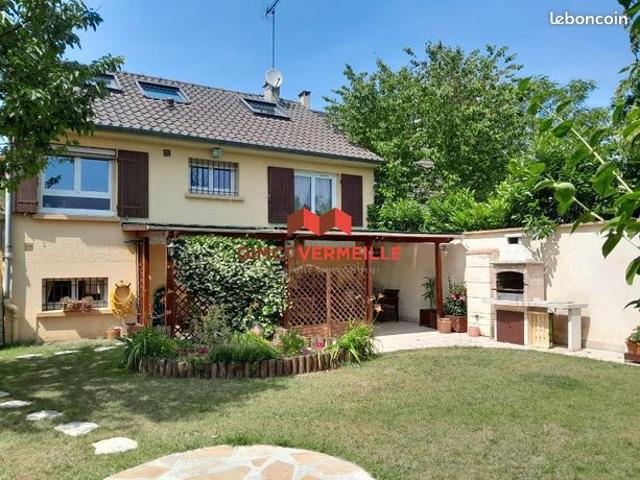 Propriété 5 pièces 90 m²