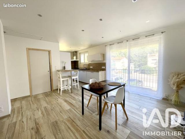Propriété 5 pièces 91 m²