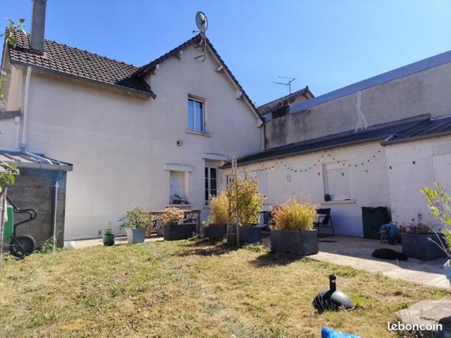 Propriété 5 pièces 93 m²