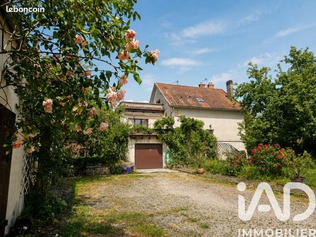 Propriété 5 pièces 93 m²