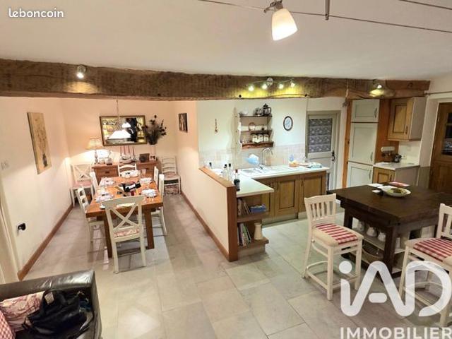 Propriété 5 pièces 96 m²