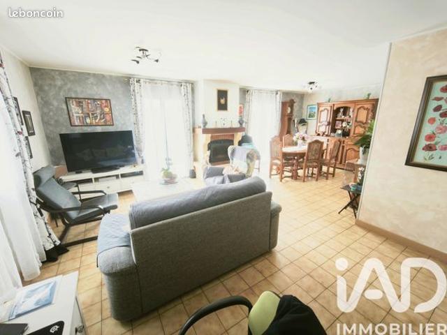 Propriété 4 pièces 97 m²