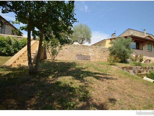 Propriété 5 pièces 97 m²