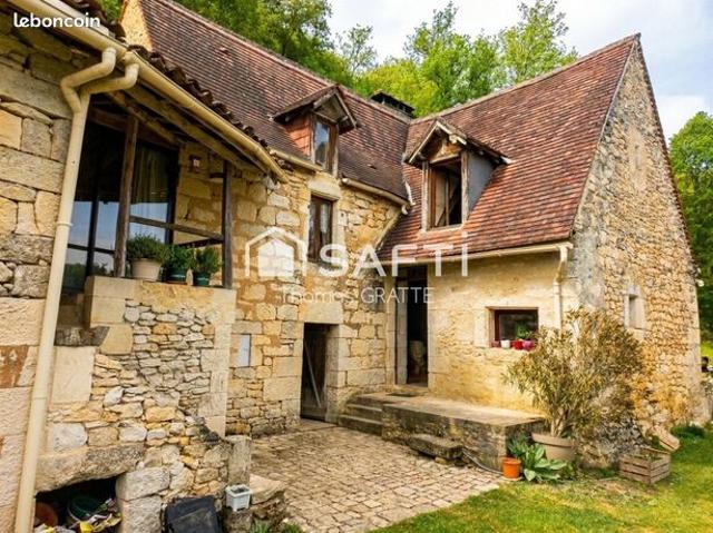 Propriété 5 pièces 98 m²