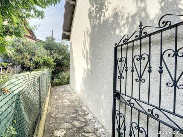 Propriété 5 pièces 98 m²
