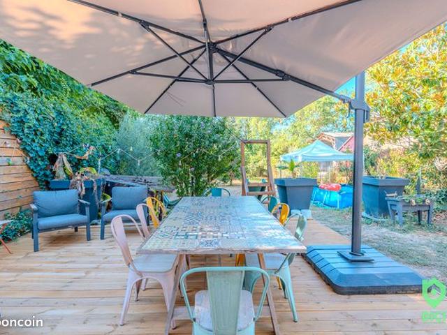 Propriété 5 pièces 98 m²