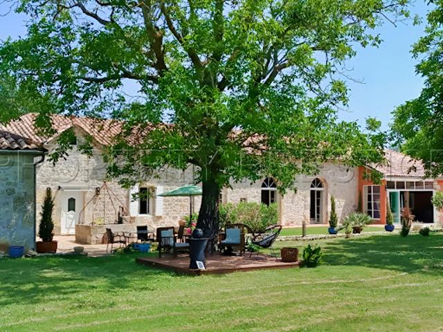 Propriété avec jardin