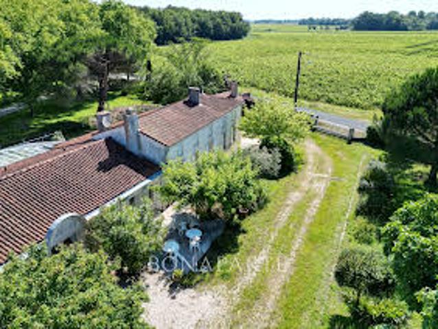 Propriété avec jardin