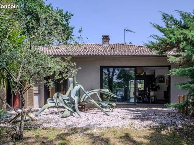 Propriété 6 pièces 105 m²