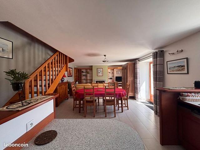Propriété 6 pièces 105 m²