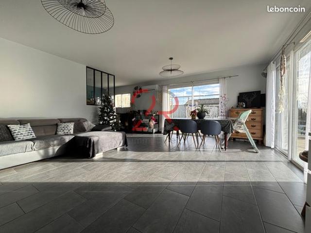 Propriété 6 pièces 105 m²