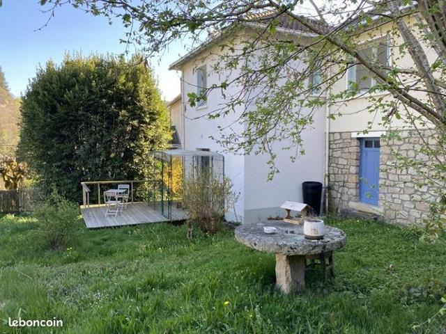 Propriété 6 pièces 106 m²