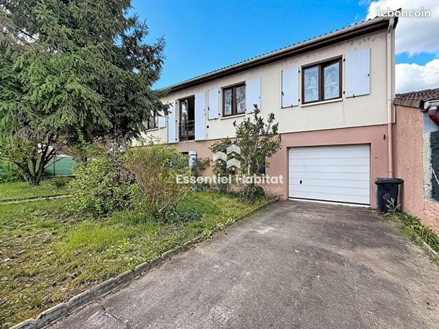 Propriété 6 pièces 106 m²