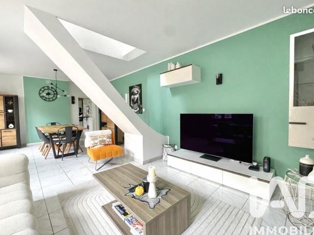 Propriété 6 pièces 106 m²