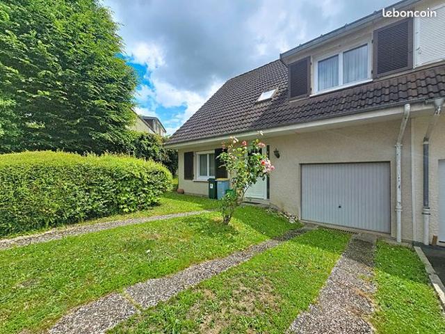Propriété 6 pièces 109 m²