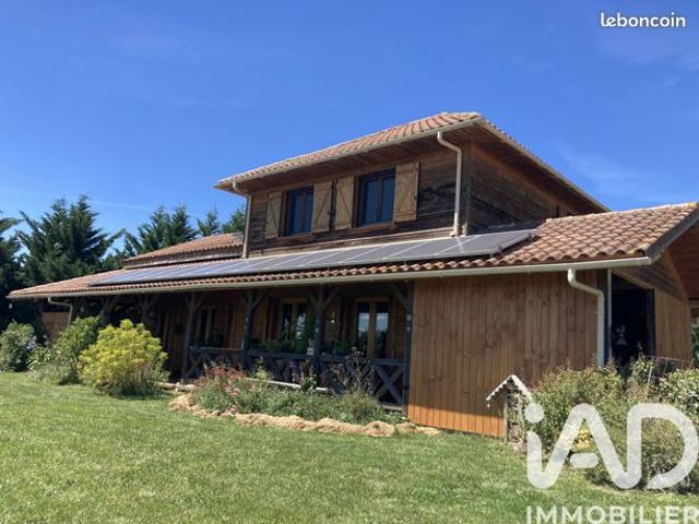Propriété 6 pièces 103 m²
