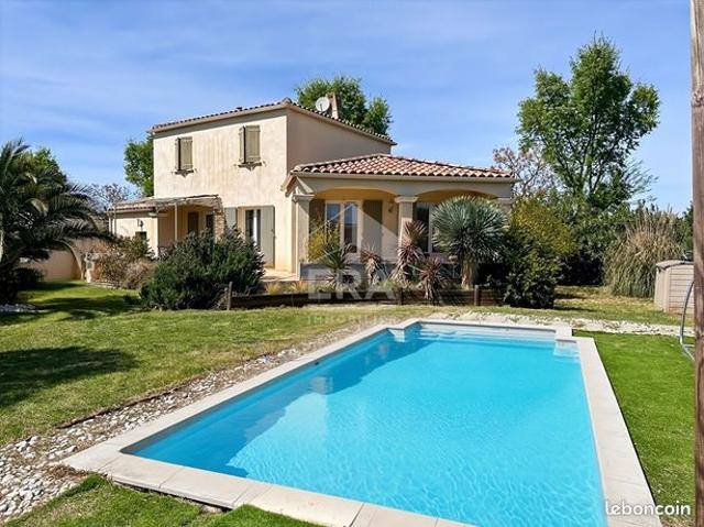 Propriété 6 pièces 103 m²