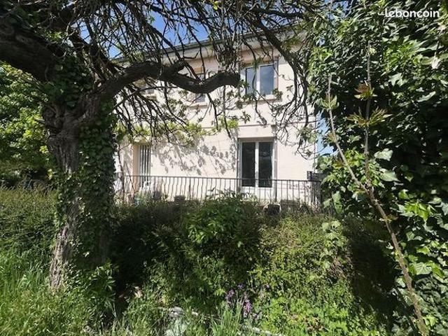 Propriété 6 pièces 115 m²