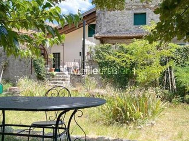 Propriété 6 pièces 115 m²