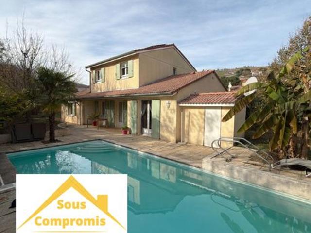 Propriété 6 pièces 117 m²