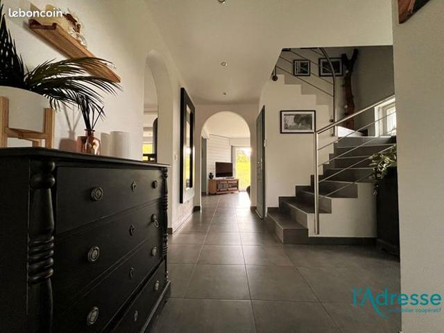 Propriété 6 pièces 119 m²