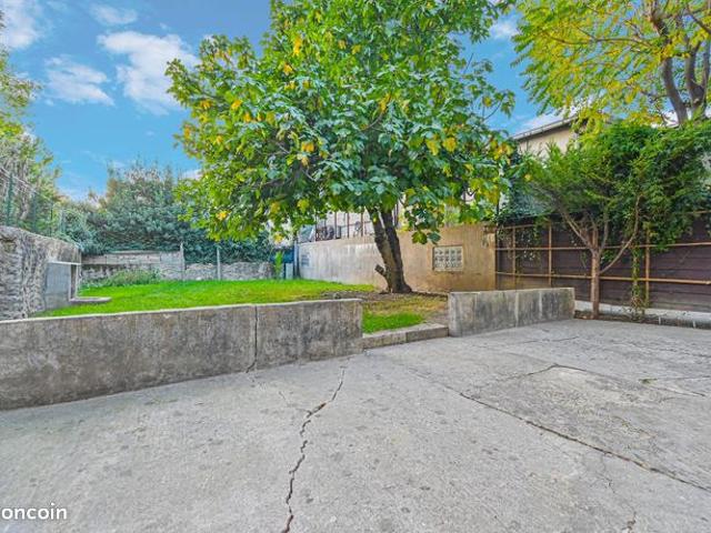 Propriété 6 pièces 119 m²