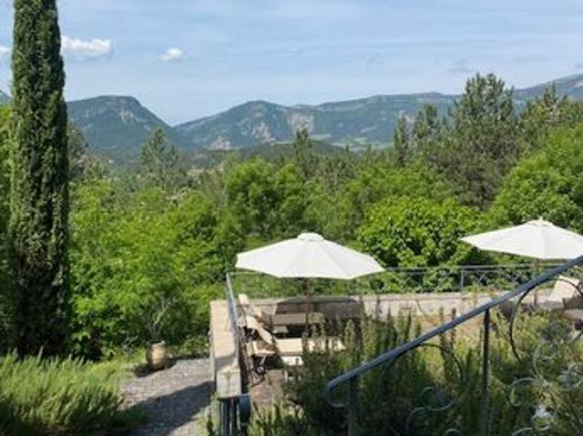 Propriété 6 pièces 110 m²