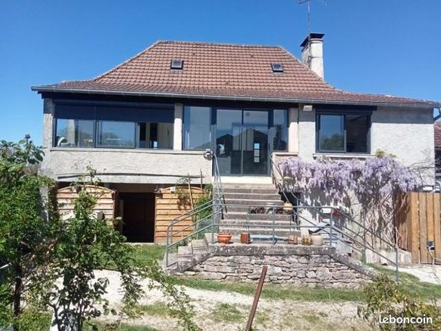 Propriété 6 pièces 110 m²
