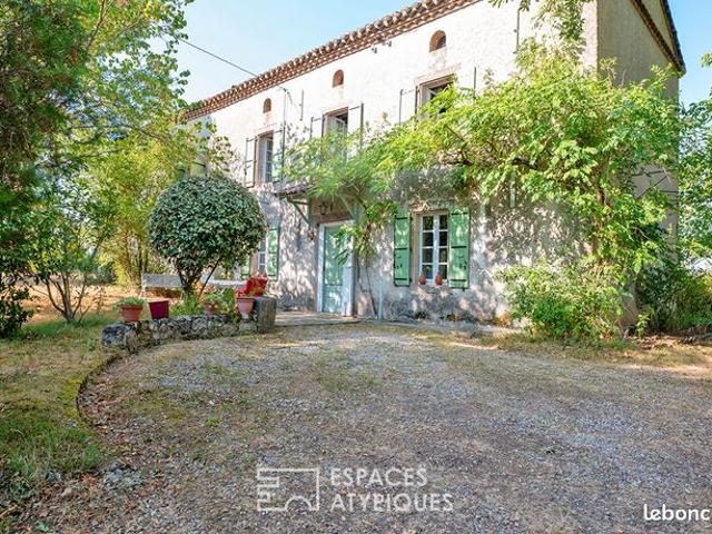 Propriété 6 pièces 110 m²
