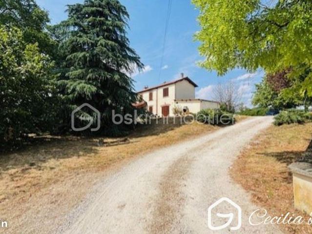 Propriété 6 pièces 110 m²