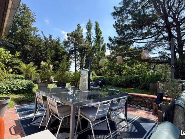 Propriété 6 pièces 110 m²