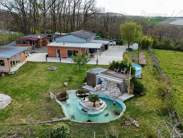 Propriété 6 pièces 110 m²