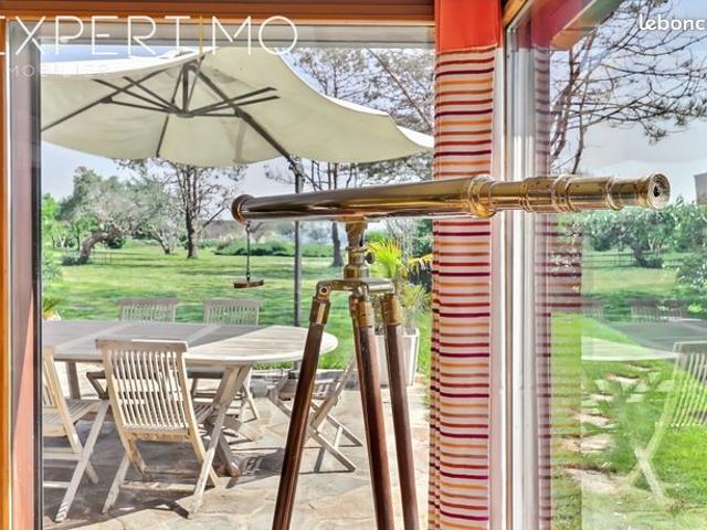Propriété 6 pièces 160 m²